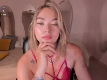 HaleyGreen  live sex cam