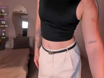 HaleyGreen  live sex cam