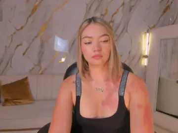 HaleyGreen  live sex cam