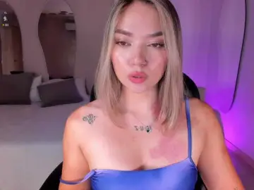 HaleyGreen  live sex cam