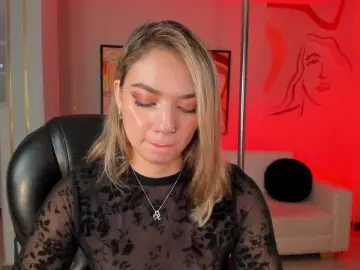 HaleyGreen  live sex cam