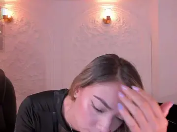 HaleyGreen  live sex cam
