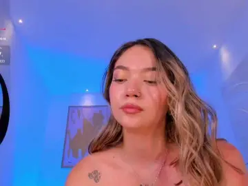 HaleyGreen  live sex cam