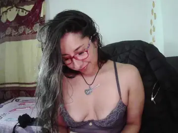 Malishka19  live sex cam