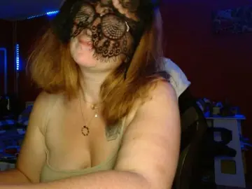 Petitoiseaucoquine  live sex cam