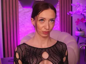RubyFever  live sex cam