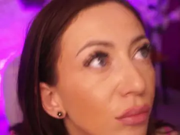 RubyFever  live sex cam