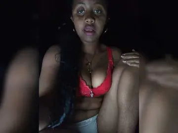 Victoria33  live sex cam