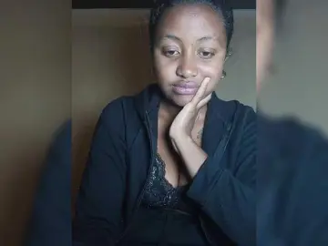 Victoria33  live sex cam