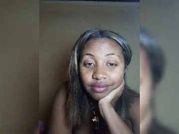 Victoria33  live sex cam