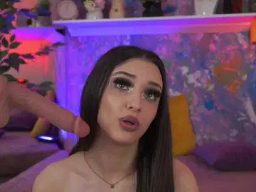 ZaraFeline  live sex cam