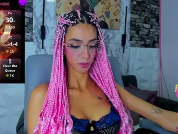 Queencuarxxo  live sex cam