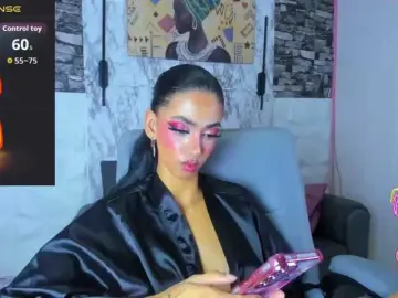 Queencuarxxo  live sex cam