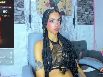 Queencuarxxo  live sex cam
