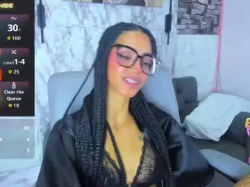 Queencuarxxo  live sex cam