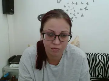 LadyHellene  live sex cam