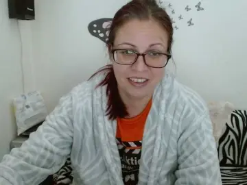 LadyHellene  live sex cam