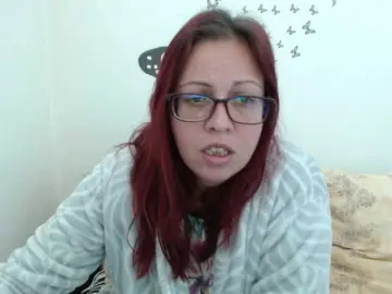 LadyHellene  live sex cam