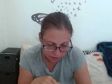 LadyHellene  live sex cam