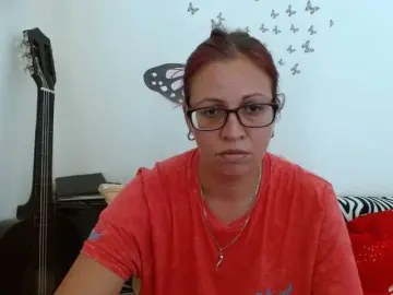 LadyHellene  live sex cam