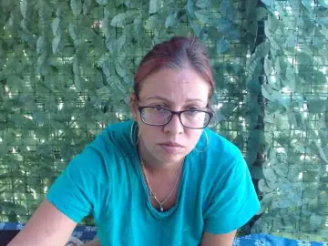LadyHellene  live sex cam
