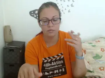 LadyHellene  live sex cam