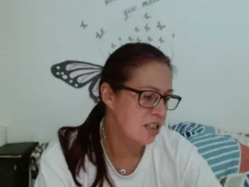 LadyHellene  live sex cam
