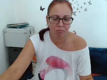 LadyHellene  live sex cam