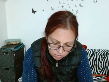LadyHellene  live sex cam