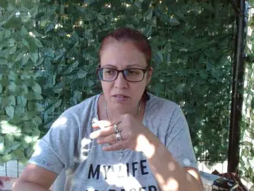 LadyHellene  live sex cam