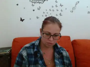 LadyHellene  live sex cam