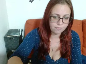 LadyHellene  live sex cam