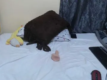 Lola-69  live sex cam