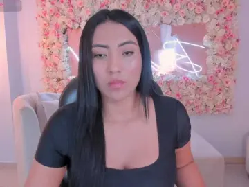 NatalieLewis  live sex cam