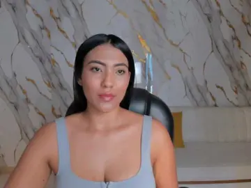 NatalieLewis  live sex cam