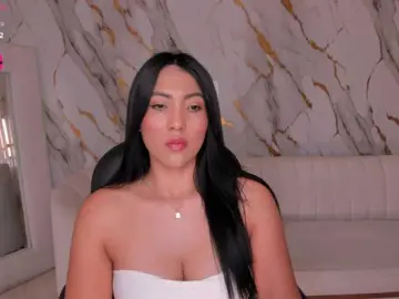 NatalieLewis  live sex cam