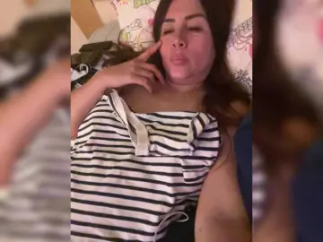 Qlona  live sex cam