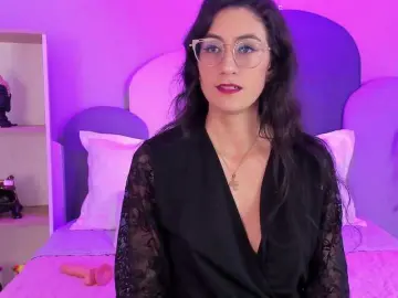 SophieGomez2  live sex cam