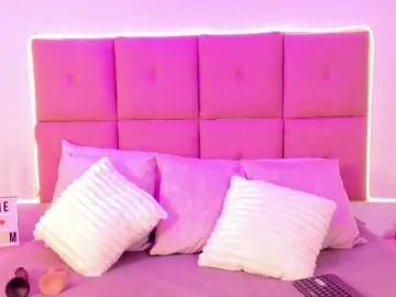 SophieGomez2  live sex cam