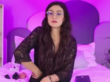 SophieGomez2  live sex cam