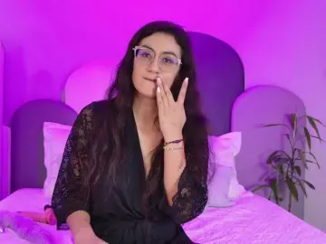 SophieGomez2  live sex cam