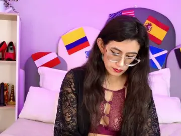 SophieGomez2  live sex cam