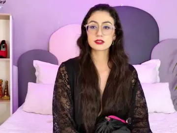 SophieGomez2  live sex cam