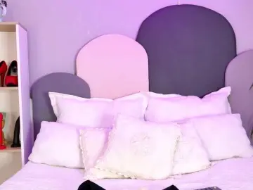 SophieGomez2  live sex cam