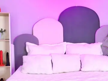 SophieGomez2  live sex cam