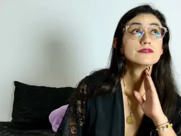 SophieGomez2  live sex cam