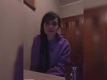 Hellenalonenochka  live sex cam