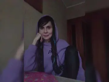 Hellenalonenochka  live sex cam