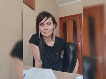 Hellenalonenochka  live sex cam