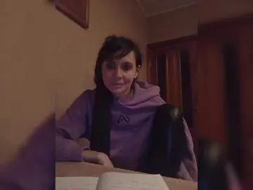 Hellenalonenochka  live sex cam